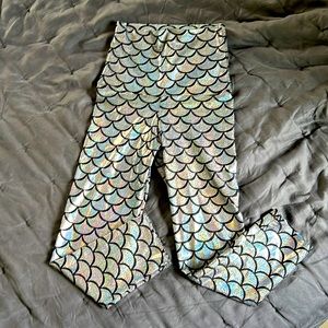 Emily Hsu mermaid leggings, high waisted, cropped length, size smal.  NWOT